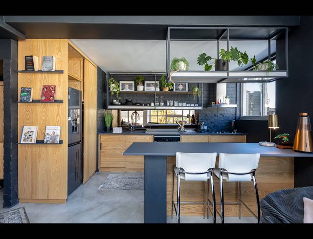 1 BEDROOM APARTMENT RENTED IN CAPE TOWN CITY CENTRE
